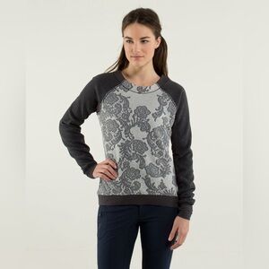 2/$50 Lululemon Fleet Street Pullover - Size 8 - Grey Floral Pattern